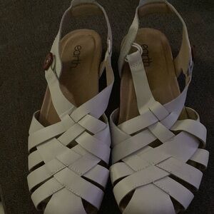 Earth White Woven Sandals Timeless Summer Style